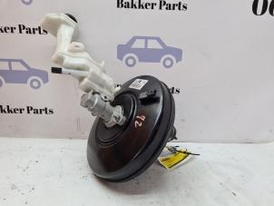 Gebruikte Rembekrachtiger Nissan Qashqai (J11) 1.2 DIG-T 16V Prijs € 125,00 Margeregeling aangeboden door Bakker Parts