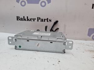 Gebruikte Navigatie Systeem Peugeot 308 (L3/L8/LB/LH/LP) 1.2 12V VTi PureTech 82 Prijs € 175,00 Margeregeling aangeboden door Bakker Parts