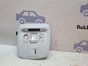Gebruikte Binnenverlichting voor Peugeot 308 (L3/L8/LB/LH/LP) 1.2 12V VTi PureTech 82 Prijs € 30,00 Margeregeling aangeboden door Bakker Parts