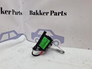 Gebruikte Module keyless vehicle Hyundai i40 CW (VFC) 1.7 CRDi 16V Prijs € 30,00 Margeregeling aangeboden door Bakker Parts