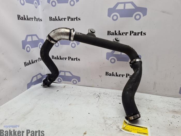Gebruikte Intercooler Buis Hyundai i40 CW (VFC) 1.7 CRDi 16V Prijs € 100,00 Margeregeling aangeboden door Bakker Parts