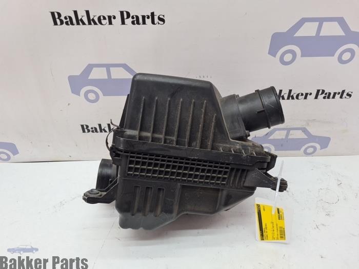 Gebruikte Luchtfilterhuis Hyundai i40 CW (VFC) 1.7 CRDi 16V Prijs € 60,00 Margeregeling aangeboden door Bakker Parts