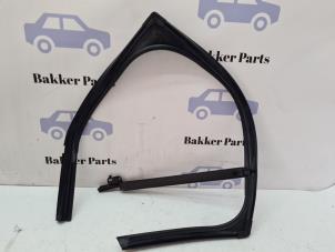 Gebruikte Portierrubber 4Deurs rechts-achter Ford B-Max (JK8) 1.0 EcoBoost 12V 125 Prijs € 20,00 Margeregeling aangeboden door Bakker Parts