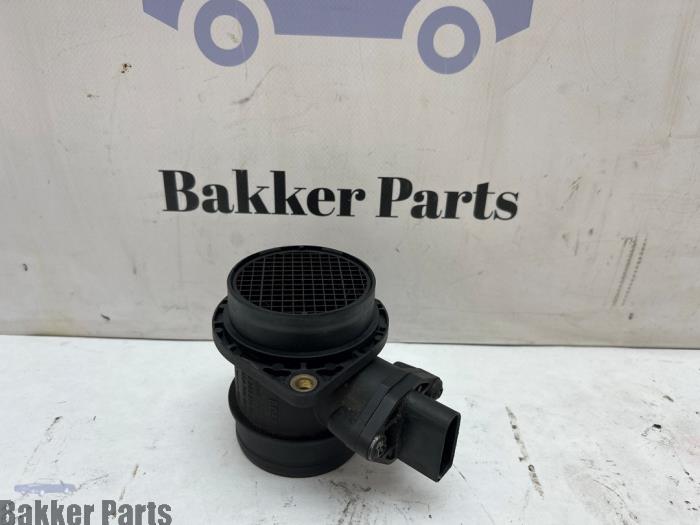 Gebruikte Luchtmassameter Volkswagen Golf IV (1J1) 1.4 16V Prijs € 20,00 Margeregeling aangeboden door Bakker Parts