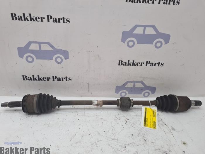 Gebruikte Steekas rechts-voor Hyundai i10 (F5) 1.1i 12V Prijs € 60,00 Margeregeling aangeboden door Bakker Parts