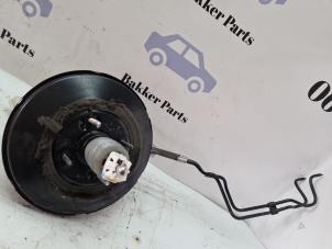 Gebruikte Rembekrachtiger Peugeot 308 (L3/L8/LB/LH/LP) 1.2 12V VTi PureTech 82 Prijs € 50,00 Margeregeling aangeboden door Bakker Parts