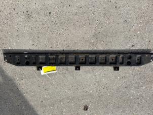 Gebruikte Radiateurbalk Landrover Range Rover Evoque (LVJ/LVS) 2.0 eD 150 16V 5-drs. Prijs € 45,00 Margeregeling aangeboden door Bakker Parts