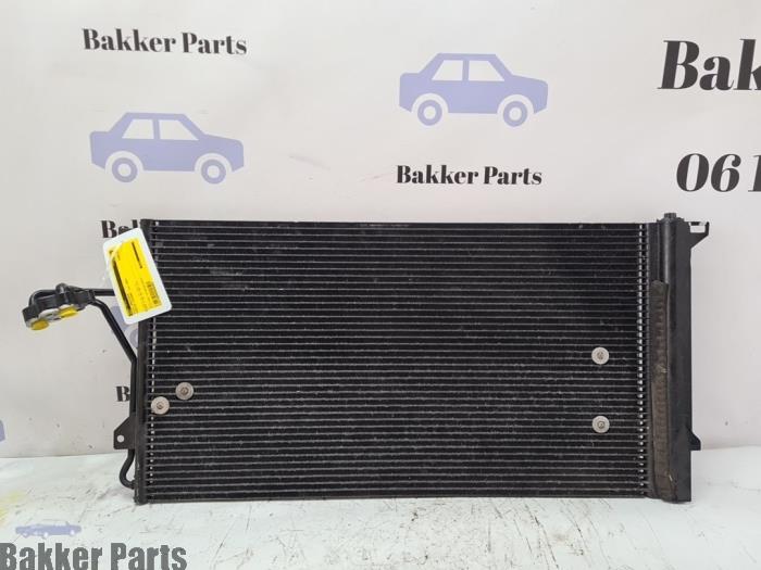 Gebruikte Radiateur Airco Porsche Cayenne (9PA) 4.5 V8 32V Turbo S Prijs € 75,00 Margeregeling aangeboden door Bakker Parts