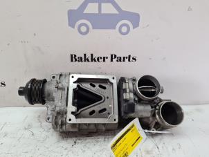 Gebruikte Compressor Mercedes C Sportcoupé (C203) 1.8 C-180K 16V Prijs € 300,00 Margeregeling aangeboden door Bakker Parts