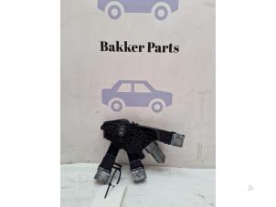 Gebruikte Ruitenwissermotor achter Peugeot 308 (L3/L8/LB/LH/LP) 1.6 BlueHDi 120 Prijs € 25,00 Margeregeling aangeboden door Bakker Parts