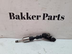Gebruikte Injector (benzine injectie) Volvo V40 (MV) 1.6 T3 GTDi 16V Prijs € 40,00 Margeregeling aangeboden door Bakker Parts