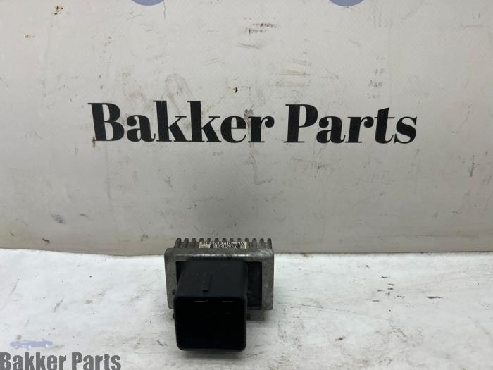 Gebruikte Module Koeling Renault Megane III Grandtour (KZ) 1.5 dCi 110 Prijs € 35,00 Margeregeling aangeboden door Bakker Parts