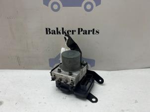 Gebruikte ABS Pomp Renault Kangoo Express (FW) 1.5 dCi 110 Prijs € 175,00 Margeregeling aangeboden door Bakker Parts