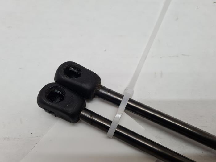 Gasdemperset Achterklep van een Kia Picanto (JA) 1.0 12V 2020