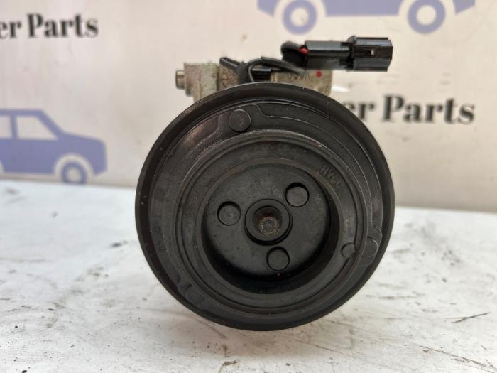 Aircopomp van een Kia Picanto (JA) 1.0 12V 2020