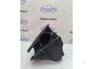 Gebruikte Luchtfilterhuis BMW X3 (E83) 3.0i xDrive 24V Prijs € 100,00 Margeregeling aangeboden door Bakker Parts