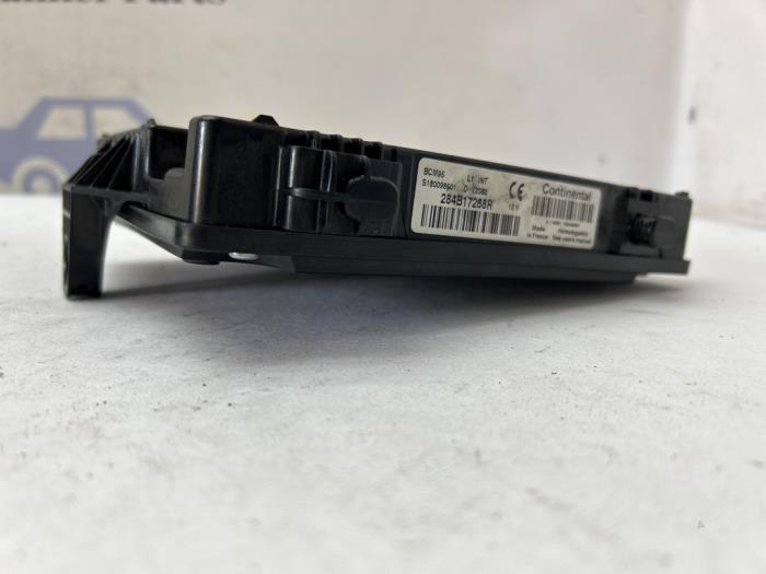 Computer Body Control van een Renault Megane III Grandtour (KZ) 1.5 dCi 110 2012