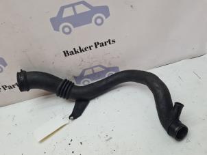 Gebruikte Intercooler Buis Jaguar XF (CC9) 3.0 D V6 24V Prijs € 40,00 Margeregeling aangeboden door Bakker Parts