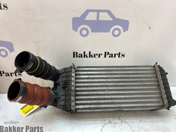Gebruikte Intercooler Peugeot 2008 (CU) 1.6 Blue HDi 75 Prijs € 60,00 Margeregeling aangeboden door Bakker Parts