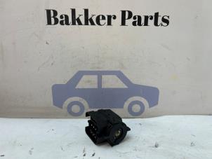 Gebruikte Elektrisch Deel Contactslot BMW X3 (E83) 3.0i xDrive 24V Prijs € 40,00 Margeregeling aangeboden door Bakker Parts