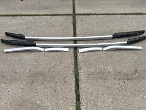 Gebruikte Dakrail set Citroen C5 III Tourer (RW) 1.6 16V THP 155 Prijs € 95,00 Margeregeling aangeboden door Bakker Parts