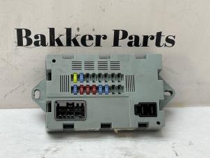 Gebruikte Zekeringkast Landrover Range Rover Evoque (LVJ/LVS) 2.0 D 150 16V 5-drs. Prijs € 50,00 Margeregeling aangeboden door Bakker Parts