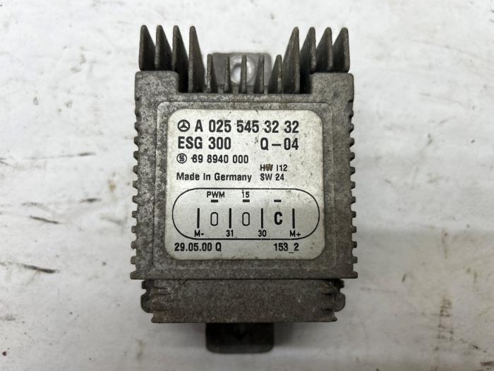 Computer Koeling van een Mercedes-Benz Vaneo (W414) 1.6 2004