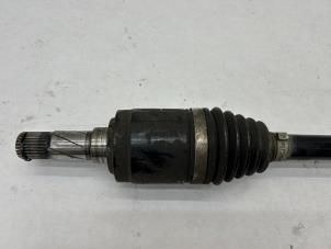 Gebruikte Aandrijfas rechts-achter Landrover Range Rover Evoque (LVJ/LVS) 2.0 D 150 16V 5-drs. Prijs € 95,00 Margeregeling aangeboden door Bakker Parts