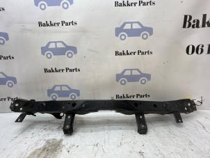 Gebruikte Frontdeel steun Nissan Juke (F15) 1.6 16V Prijs € 100,00 Margeregeling aangeboden door Bakker Parts