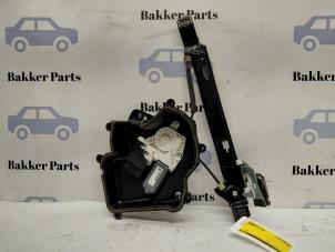 Gebruikte Ruitmechaniek 4Deurs links-achter Seat Leon (1P1) 1.4 TSI 16V Prijs € 50,00 Margeregeling aangeboden door Bakker Parts