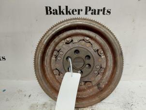 Gebruikte Dubbele massa vliegwiel Volkswagen Passat Variant (3C5) 2.0 TDI 16V 170 Prijs € 100,00 Margeregeling aangeboden door Bakker Parts