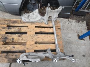 Gebruikte Subframe Audi Q5 (8RB) 3.0 TFSI V6 24V Quattro Prijs € 250,00 Margeregeling aangeboden door Bakker Parts