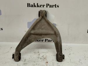 Gebruikte Draagarm links-achter Peugeot 508 SW (8E/8U) 1.6 THP 16V Prijs € 50,00 Margeregeling aangeboden door Bakker Parts