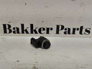 Gebruikte Parkeersensor BMW 5 serie (F10) 520d 16V Prijs € 25,00 Margeregeling aangeboden door Bakker Parts