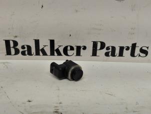 Gebruikte Parkeersensor BMW 5 serie (F10) 520d 16V Prijs € 25,00 Margeregeling aangeboden door Bakker Parts