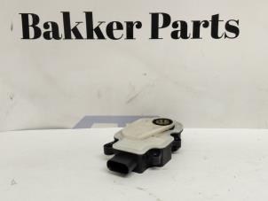 Gebruikte Kachelklep Motor Volvo V60 II (ZW) 2.0 B4 16V Mild Hybrid Geartronic Prijs € 20,00 Margeregeling aangeboden door Bakker Parts