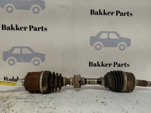 Gebruikte Aandrijfas links-voor Honda Civic (FK/FN) 2.2 i-CTDi 16V Prijs € 50,00 Margeregeling aangeboden door Bakker Parts