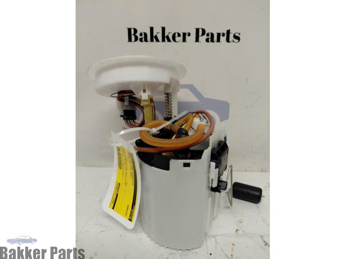 Gebruikte Tank element Pomp Volvo V60 II (ZW) 2.0 B4 16V Mild Hybrid Geartronic Prijs € 170,00 Margeregeling aangeboden door Bakker Parts