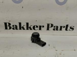 Gebruikte PDC Sensor Volvo V60 II (ZW) 2.0 B4 16V Mild Hybrid Geartronic Prijs € 25,00 Margeregeling aangeboden door Bakker Parts