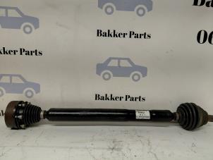 Gebruikte Aandrijfas rechts-voor Volkswagen Touran (1T1/T2) 1.6 FSI 16V Prijs € 60,00 Margeregeling aangeboden door Bakker Parts