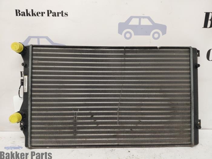 Gebruikte Radiateur Volkswagen Scirocco (137/13AD) 1.4 TSI 160 16V Prijs € 45,00 Margeregeling aangeboden door Bakker Parts