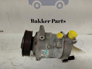 Gebruikte Aircopomp Volkswagen Golf VII (AUA) 2.0 TDI 16V Prijs € 75,00 Margeregeling aangeboden door Bakker Parts