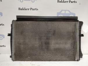 Gebruikte Radiateur Volkswagen Golf VII (AUA) 2.0 TDI 16V Prijs € 75,00 Margeregeling aangeboden door Bakker Parts