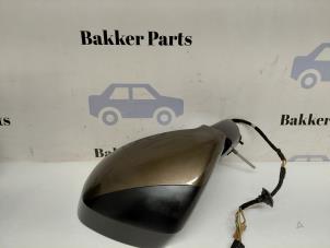Gebruikte Spiegel Buiten links Peugeot 3008 I (0U/HU) 1.6 16V THP 155 Prijs € 110,00 Margeregeling aangeboden door Bakker Parts