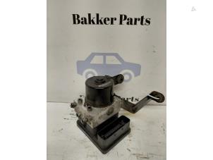 Gebruikte ABS Pomp Volvo C30 (EK/MK) 1.6 D 16V Prijs € 100,00 Margeregeling aangeboden door Bakker Parts