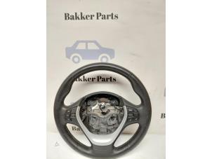 Gebruikte Stuurwiel BMW 3 serie (F30) 320i 2.0 16V Prijs € 150,00 Margeregeling aangeboden door Bakker Parts