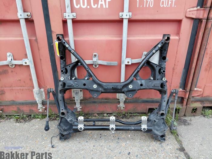 Gebruikte Subframe BMW 3 serie (F30) 328i 2.0 16V Prijs € 150,00 Margeregeling aangeboden door Bakker Parts