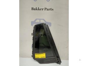 Gebruikte Ruit Driehoek rechts-achter Volvo V60 II (ZW) 2.0 B4 16V Mild Hybrid Geartronic Prijs € 100,00 Margeregeling aangeboden door Bakker Parts