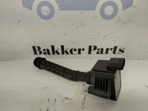 Gebruikte Bobine Volvo V60 II (ZW) 2.0 B4 16V Mild Hybrid Geartronic Prijs € 50,00 Margeregeling aangeboden door Bakker Parts