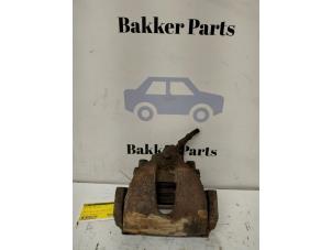 Gebruikte Remklauw (Tang) links-voor Volvo C30 (EK/MK) 1.6 D 16V Prijs € 45,00 Margeregeling aangeboden door Bakker Parts